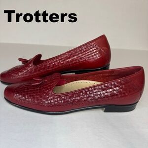 Trotters Woven Leather Slip On Women's Loafers w Tassels/Wine/Burgundy Sz 7.5 S